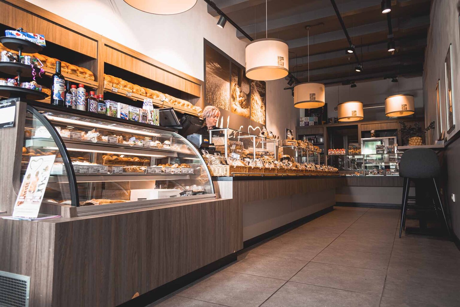 Overzicht van de winkel in Bolsward