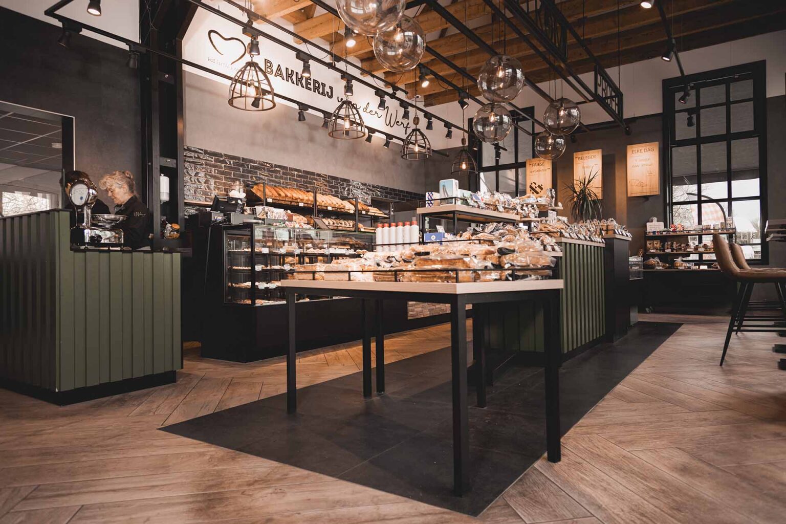 Overzicht van de winkel in Workum